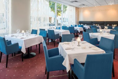 DORMERO Hotel Dessau: レストラン