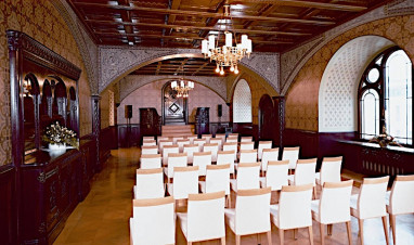 Hotel Schloss Schweinsburg: 会議室