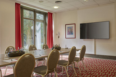 H+ Hotel Bad Soden: Sala de reuniões