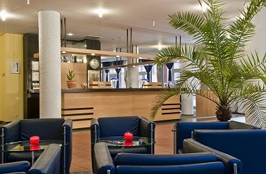 TRYP by Wyndham Halle: Холл