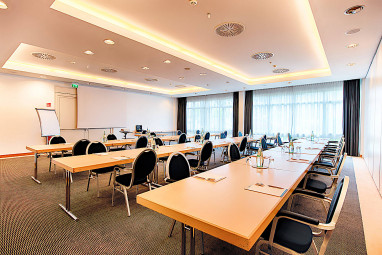 Select Hotel Mainz: конференц-зал