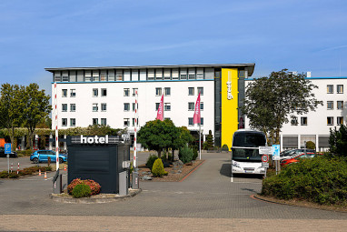 greet hotel Darmstadt: Vista externa