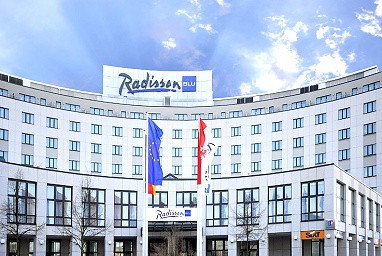 Radisson Blu Hotel Cottbus: Vista externa