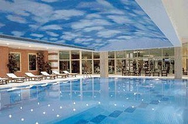Grand Cevahir Hotel and Convention Center: Piscina