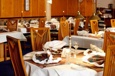 Best Western Plus Kurhotel an der Obermaintherme: Restoran