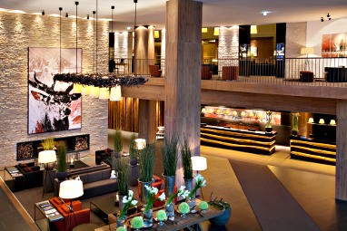 Kempinski Hotel Das Tirol: Lobby