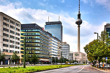 H4 Hotel Berlin Alexanderplatz: Vista externa