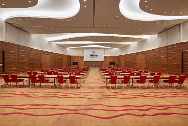 Hilton Frankfurt Airport: Sala de conferencia