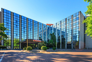 Sheraton Essen Hotel: Exterior View