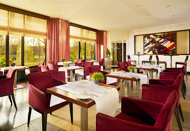 Sheraton Essen Hotel: Ресторан