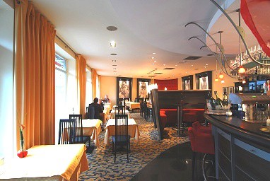 Hotel Restaurant Konditorei Wessinger: Ресторан