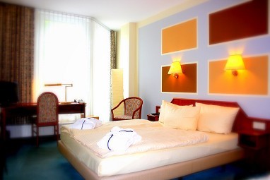 SensCity Hotel Berlin Spandau: Room