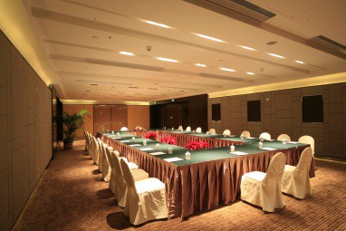 Furama Hotel Dalian: конференц-зал
