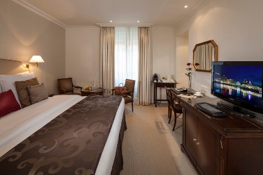 Hotel Bristol Geneva: Zimmer