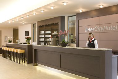 IntercityHotel Essen: 大厅
