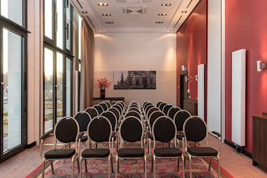 Leonardo Royal Munich: Sala de reuniões