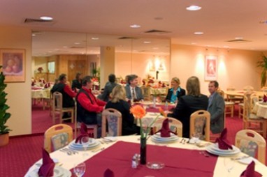 Sport & Seminarcenter Radevormwald: レストラン