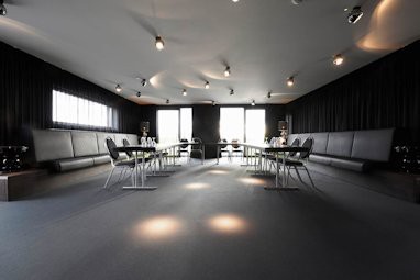 Designhotel ÜberFluss: Sala de conferências