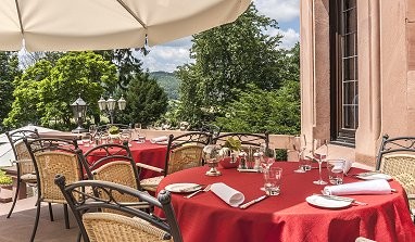 Romantik Hotel Schloss Rettershof: 外景视图
