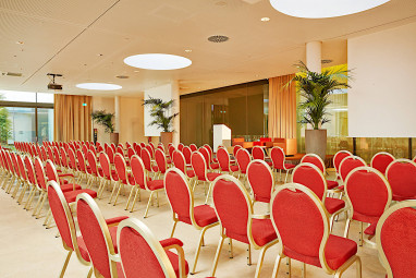 H4 Hotel München Messe : конференц-зал