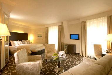 Grand Hotel Bohemia: Room