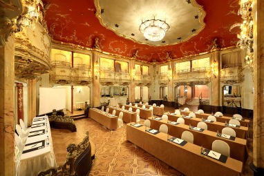 Grand Hotel Bohemia: Sala de conferencia