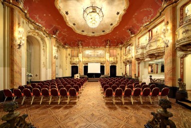 Grand Hotel Bohemia: Sala de conferencia
