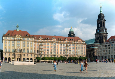 Star G Hotel Premium Dresden Altmarkt: Вид снаружи