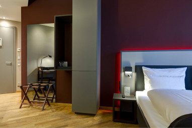 Qube Hotel Bahnstadt : Room