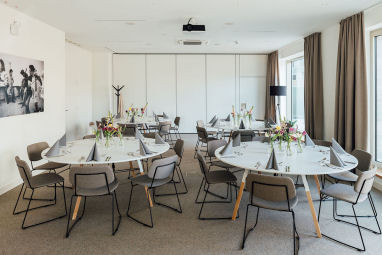 Vienna House by Wyndham MQ Kronberg: Sala de reuniões