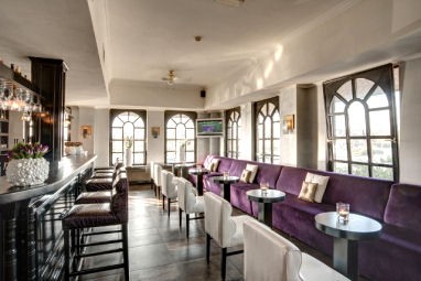 Hotel Moers van der Valk: Bar/Salon