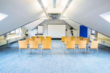 Sport- und Tagungshotel De Poort: Meeting Room