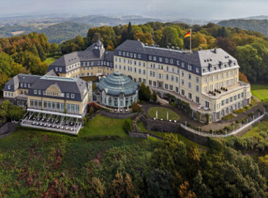 Steigenberger Grandhotel & SPA Petersberg: 外景视图