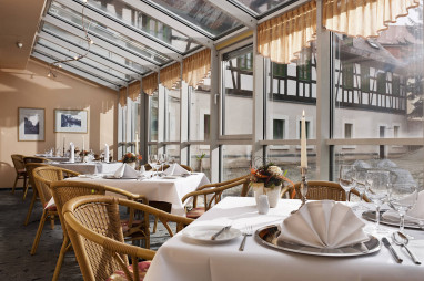 Hotel Schloss Schweinsburg: 레스토랑