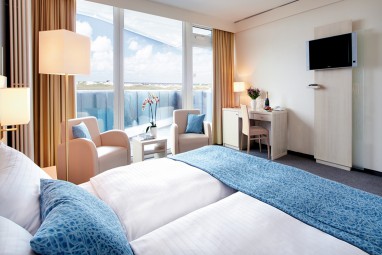 ambassador hotel & spa : Room