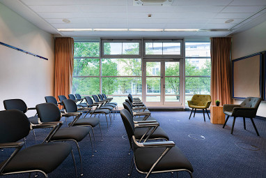 Seminaris Seehotel Potsdam: Sala de conferências