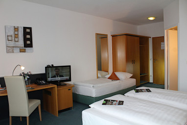 H+ Hotel Erfurt: Room