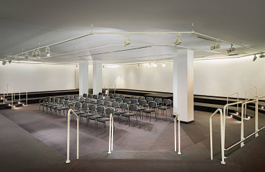 Leonardo Weimar: Sala de conferências