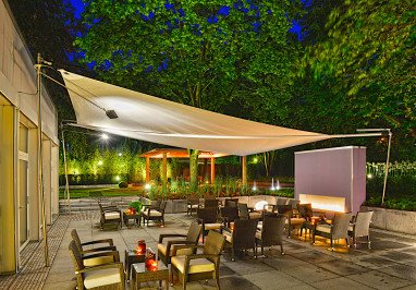 Best Western Premier Parkhotel Kronsberg: 餐厅