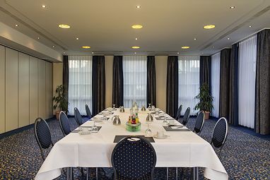 Radisson Blu Hotel Halle-Merseburg: Sala de conferências