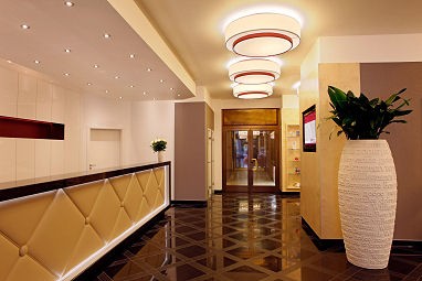 H+ Hotel Bremen: Lobby