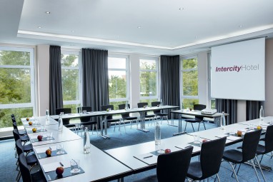 IntercityHotel Kassel: Sala de conferências