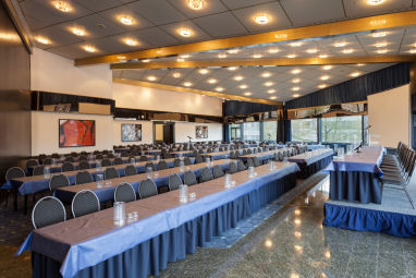 Sauerland Stern Hotel: конференц-зал