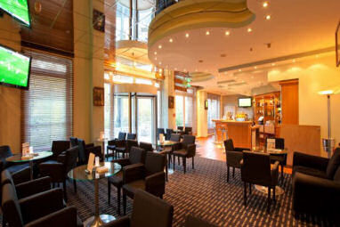 relexa hotel Frankfurt/Main: Bar/Salon