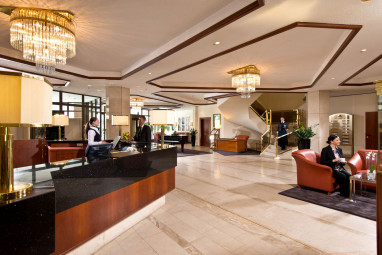 Maritim Hotel Bad Homburg: Lobby