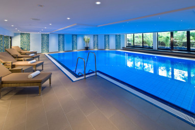 Maritim Hotel Darmstadt: Pool