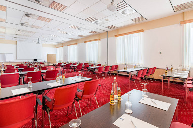 Amedia Hotel & Suites Frankfurt Airport: Sala de reuniões
