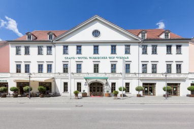 BEST WESTERN PREMIER Grand Hotel Russischer Hof: Вид снаружи