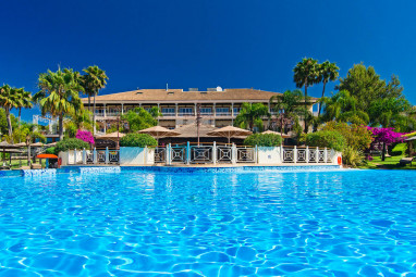 Lindner Hotel Mallorca Portals Nous - part of JdV by Hyatt: 泳池