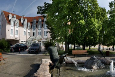 Tagungszentrum Gunzenhausen / Parkhotel Altmühltal: Vista exterior